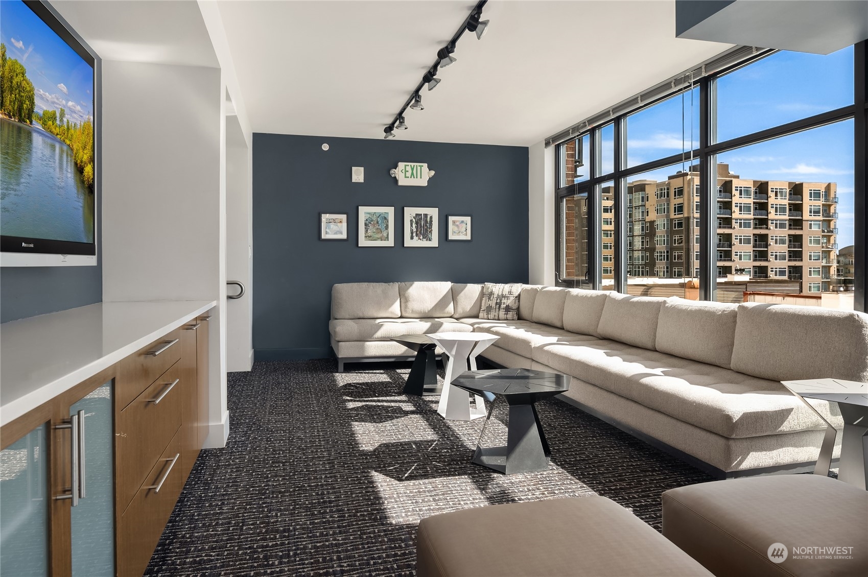 2911 2nd Avenue Unit: 1210