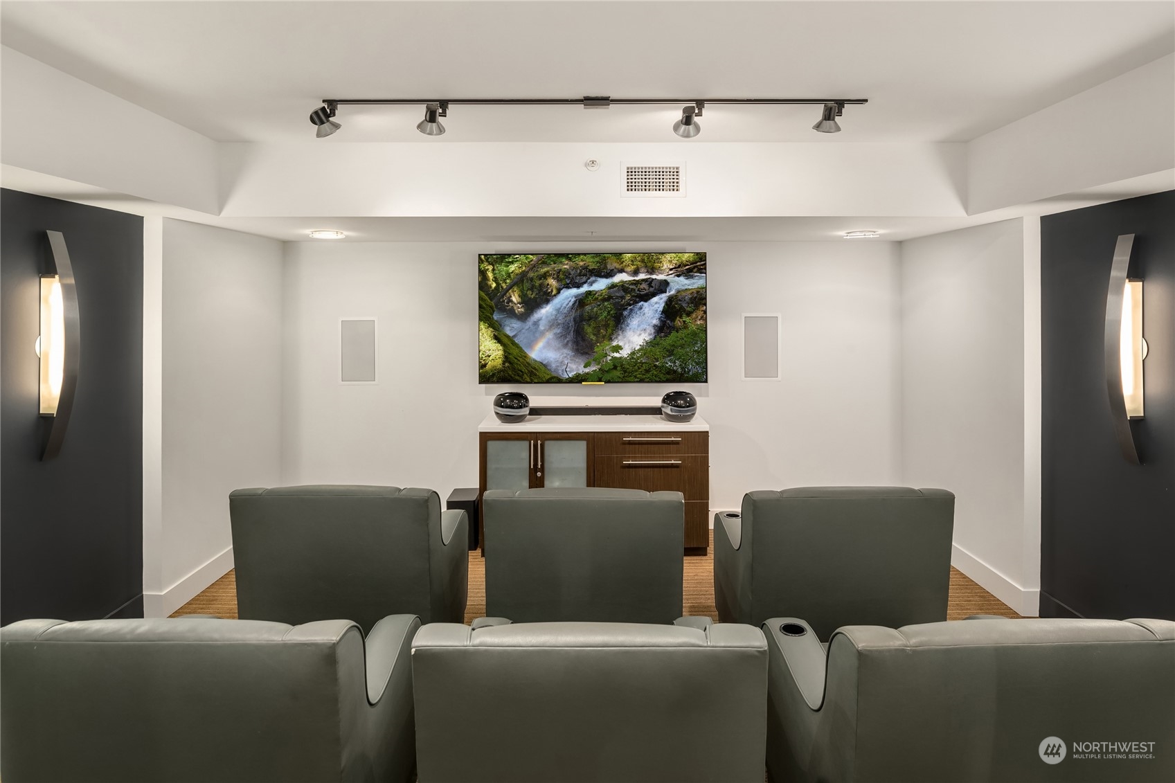 2911 2nd Avenue Unit: 1210