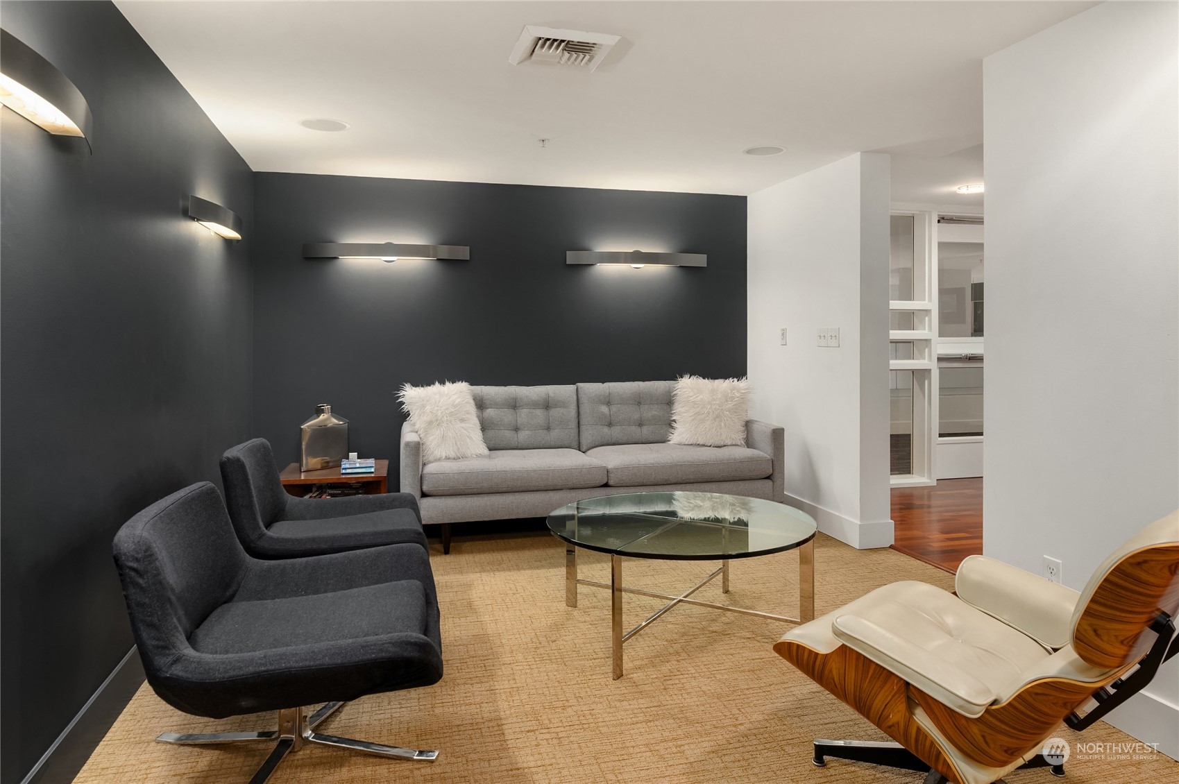 2911 2nd Avenue Unit: 1210