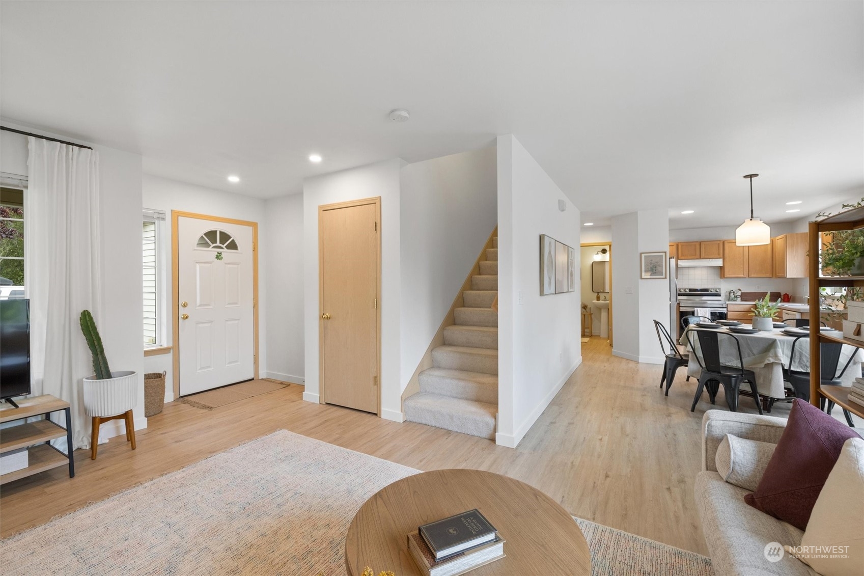 3020 Rosewood Street