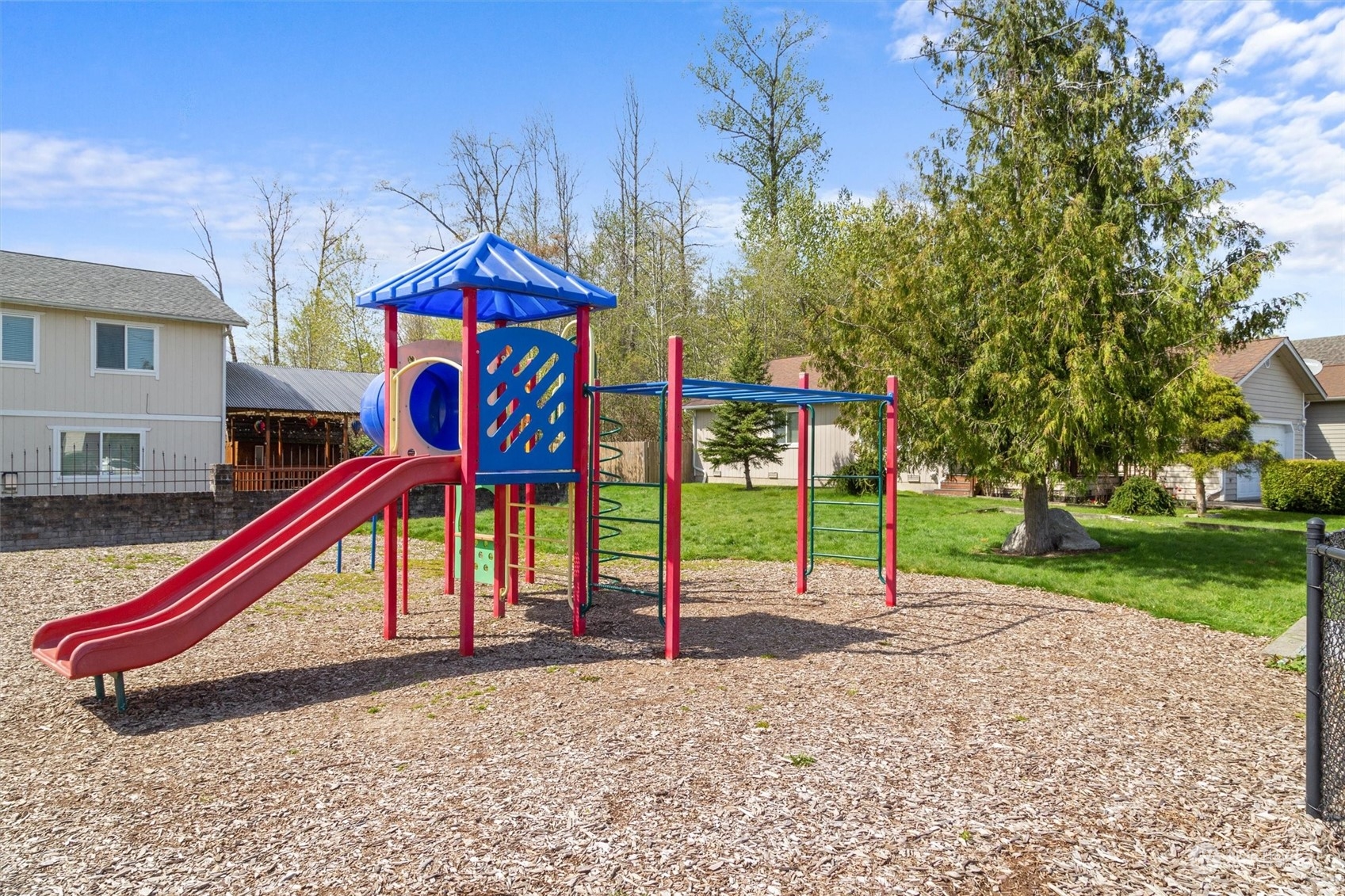 3020 Rosewood Street