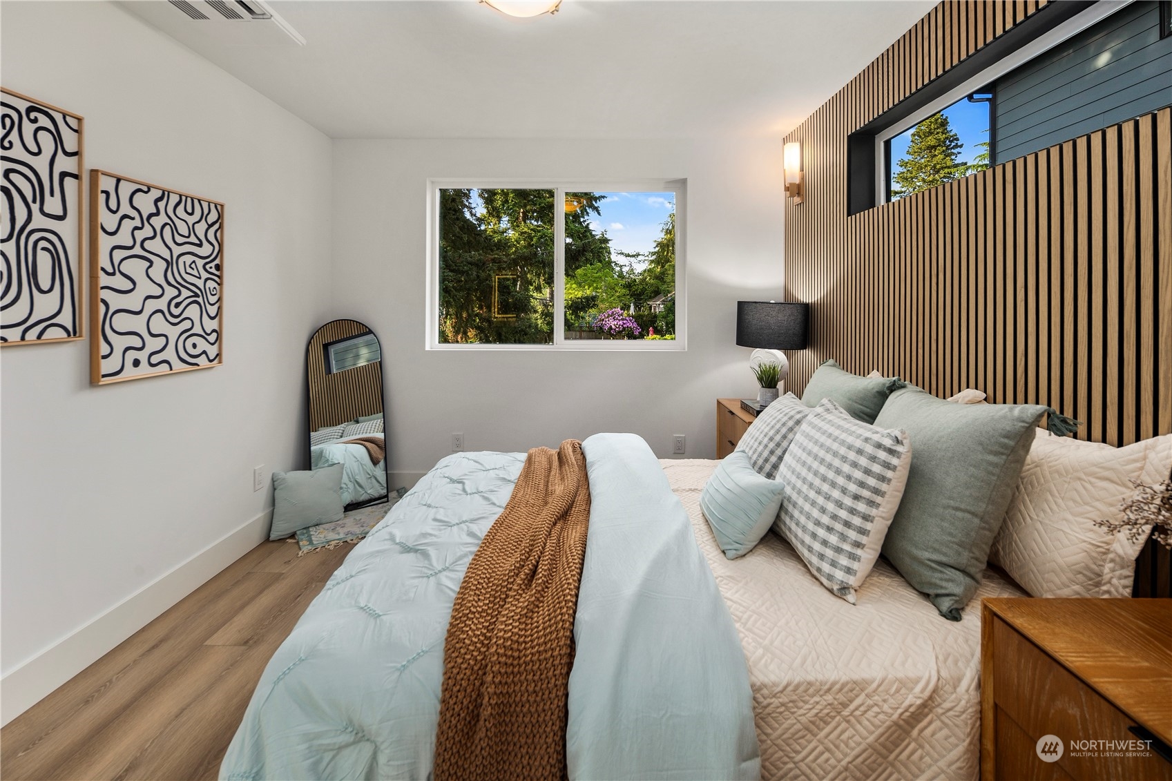 9009 Dayton Avenue N