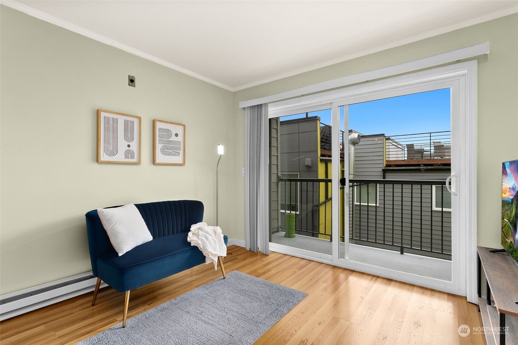 3926 1st Avenue NE Unit: 25