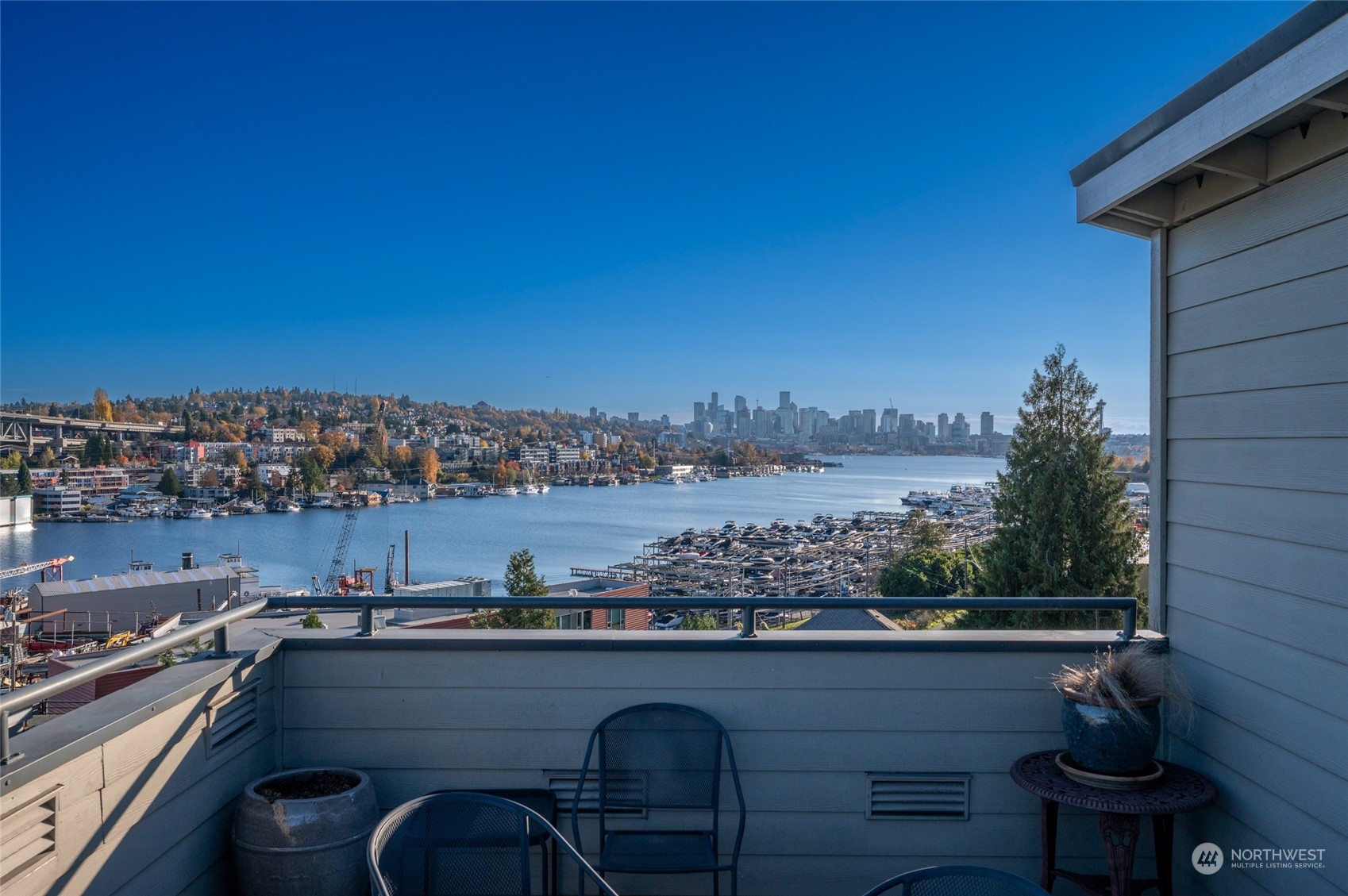 3926 1st Avenue NE Unit: 25