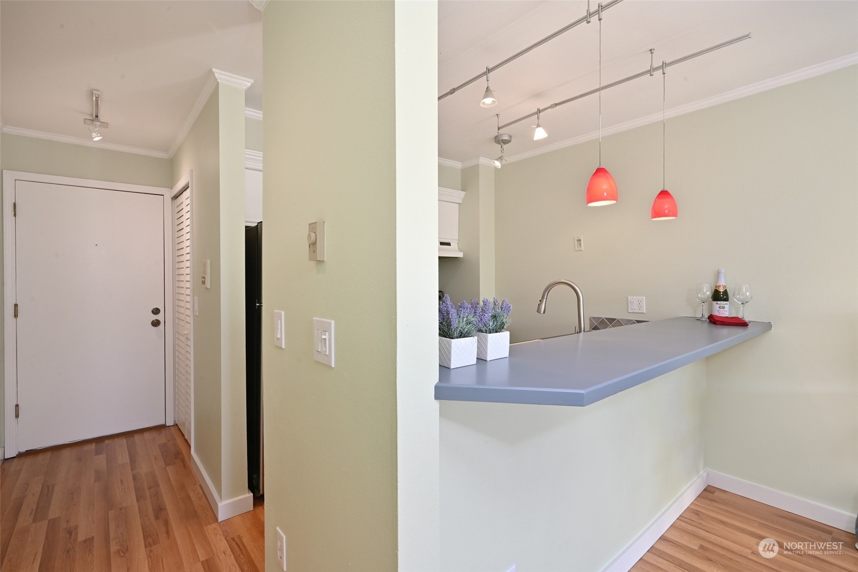 3926 1st Avenue NE Unit: 25