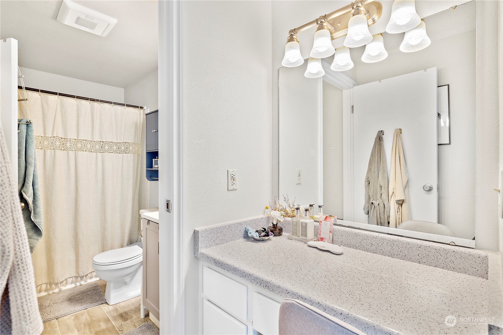 1555 Union Ave NE Unit: 40