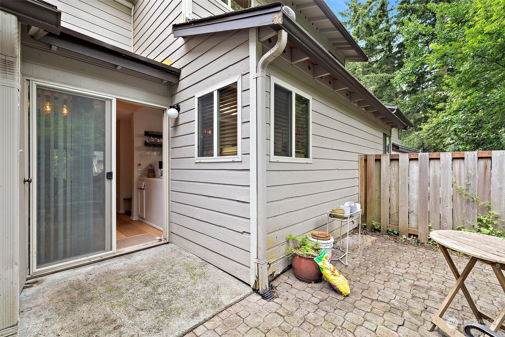 1555 Union Ave NE Unit: 40