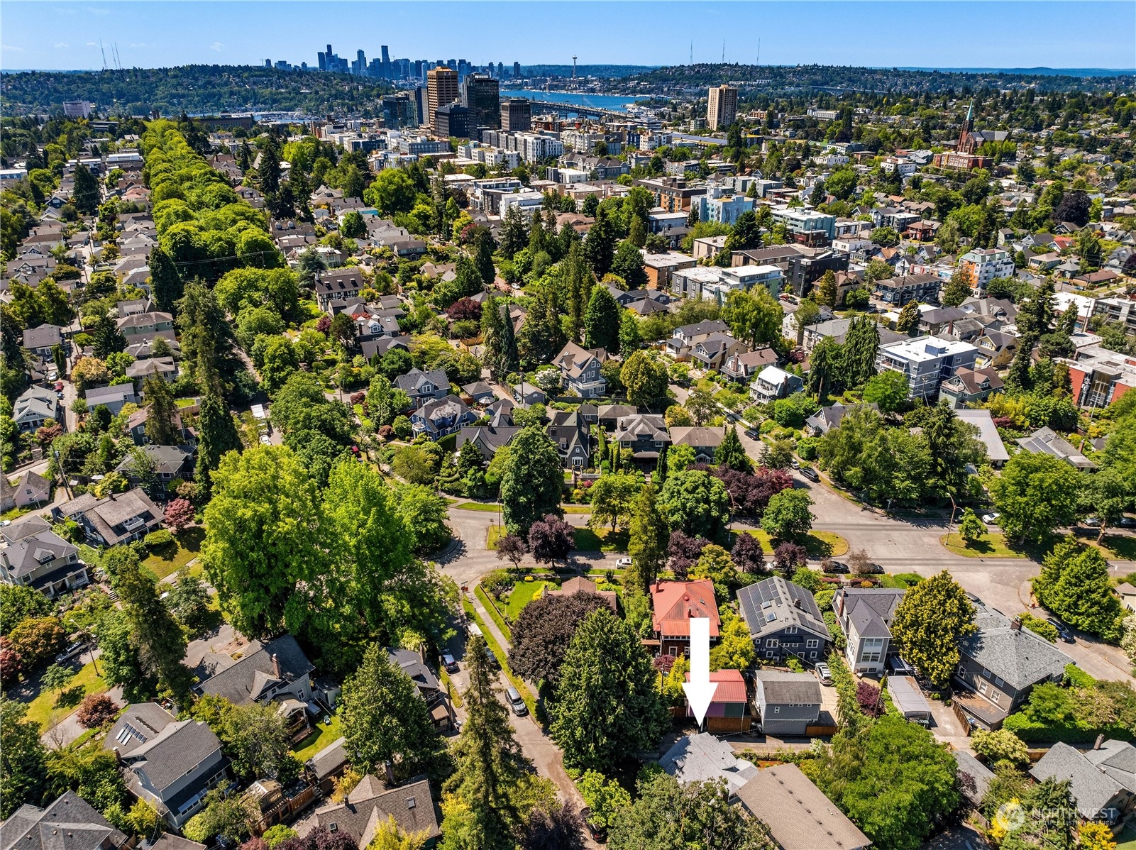 5715 17th Avenue NE