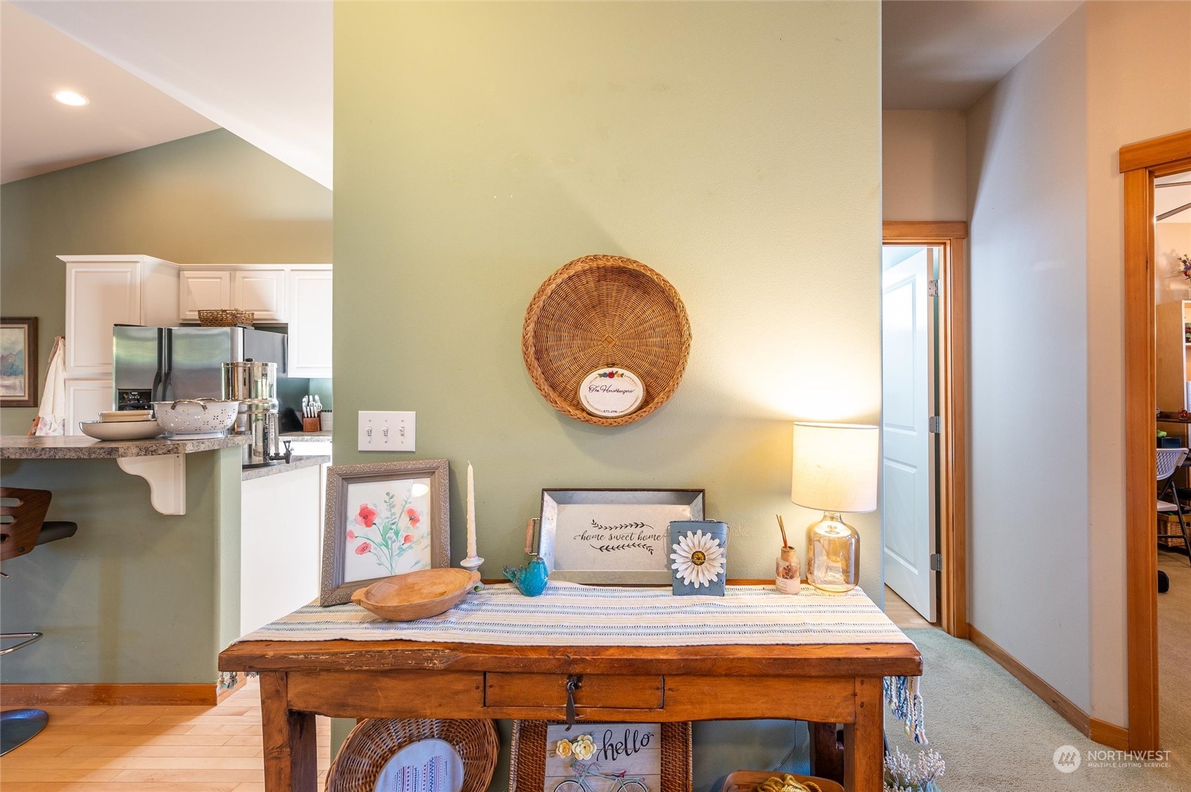 1817 E Fairhaven Avenue