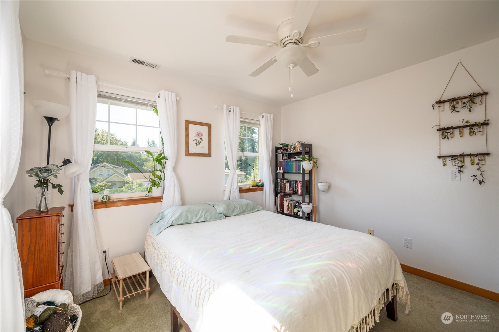 1817 E Fairhaven Avenue