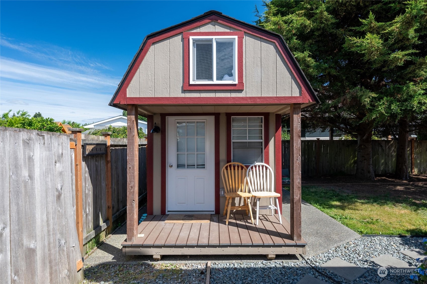 1817 E Fairhaven Avenue