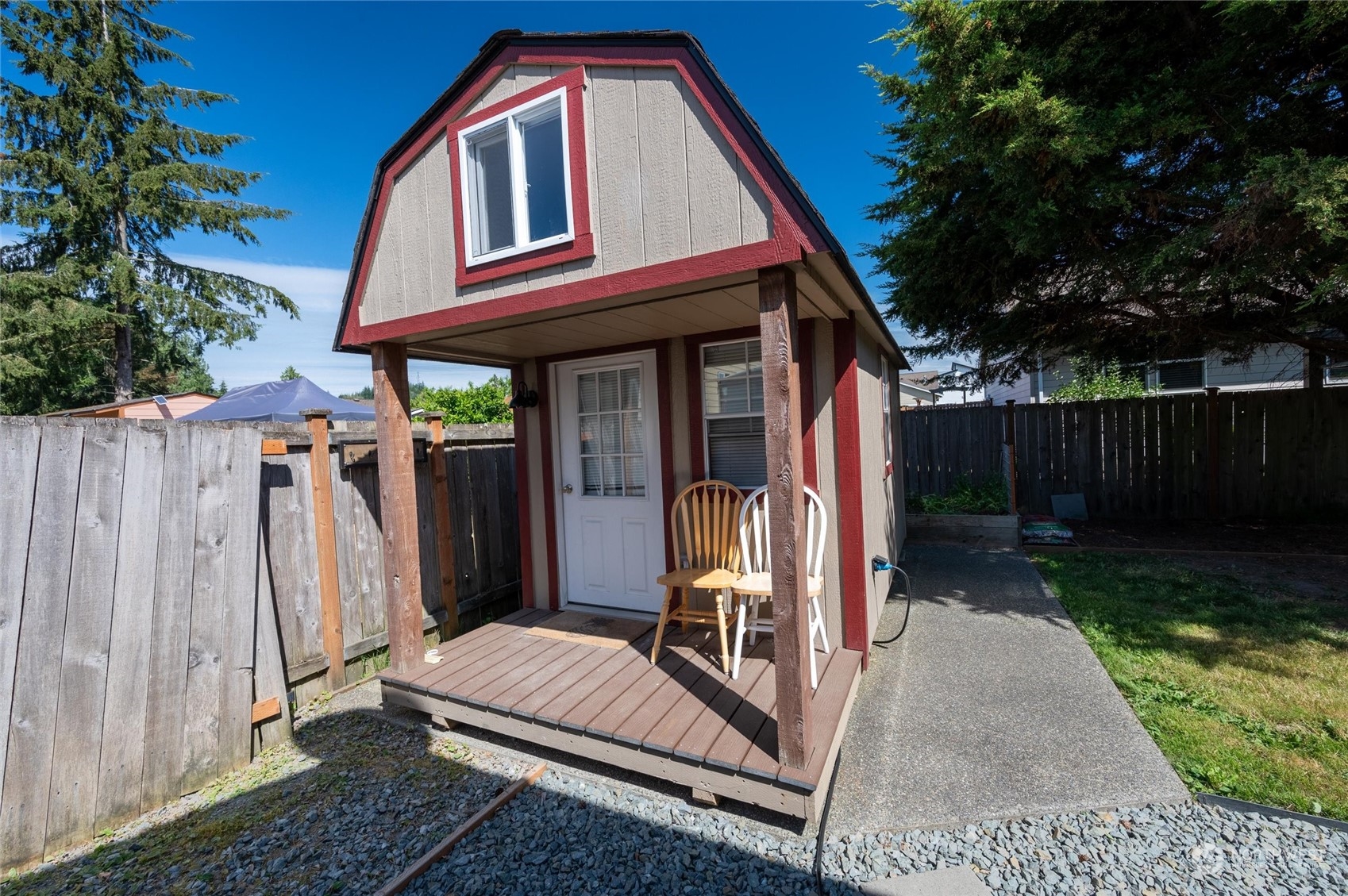 1817 E Fairhaven Avenue