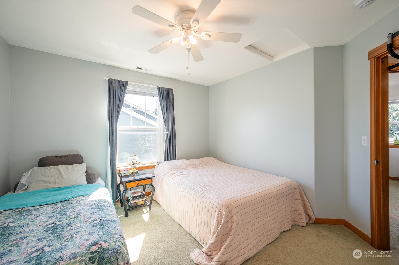 1817 E Fairhaven Avenue