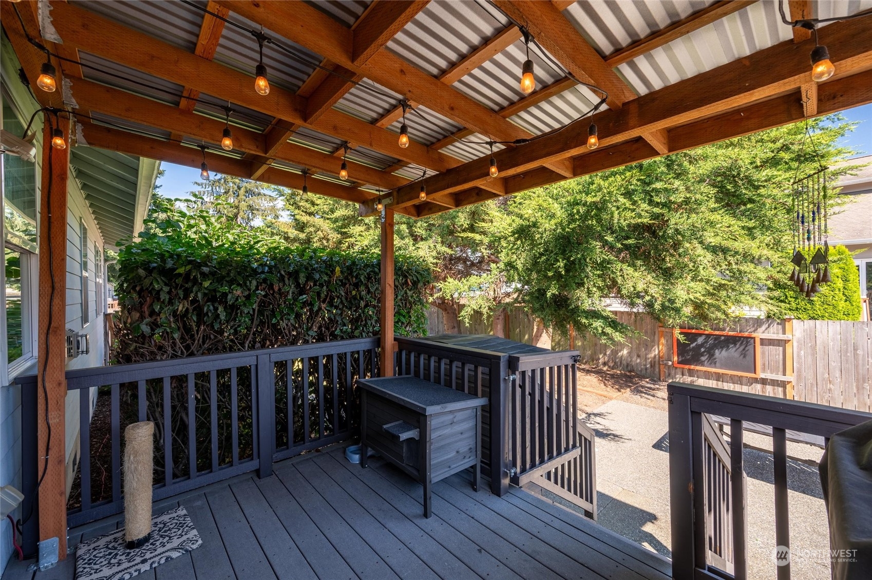 1817 E Fairhaven Avenue