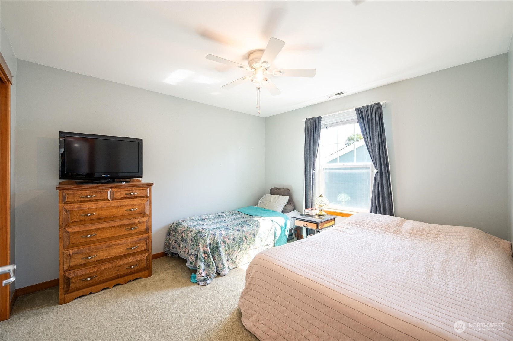 1817 E Fairhaven Avenue