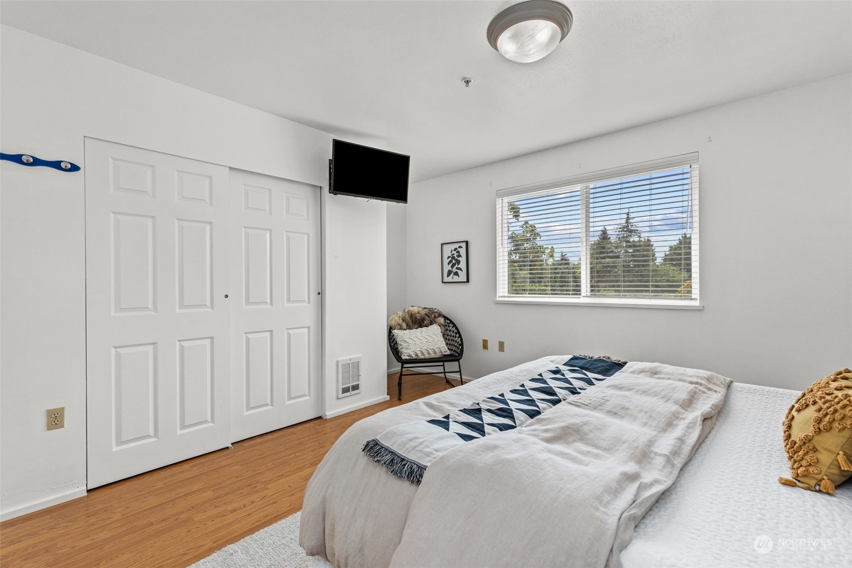 9643 28th Avenue SW Unit: B