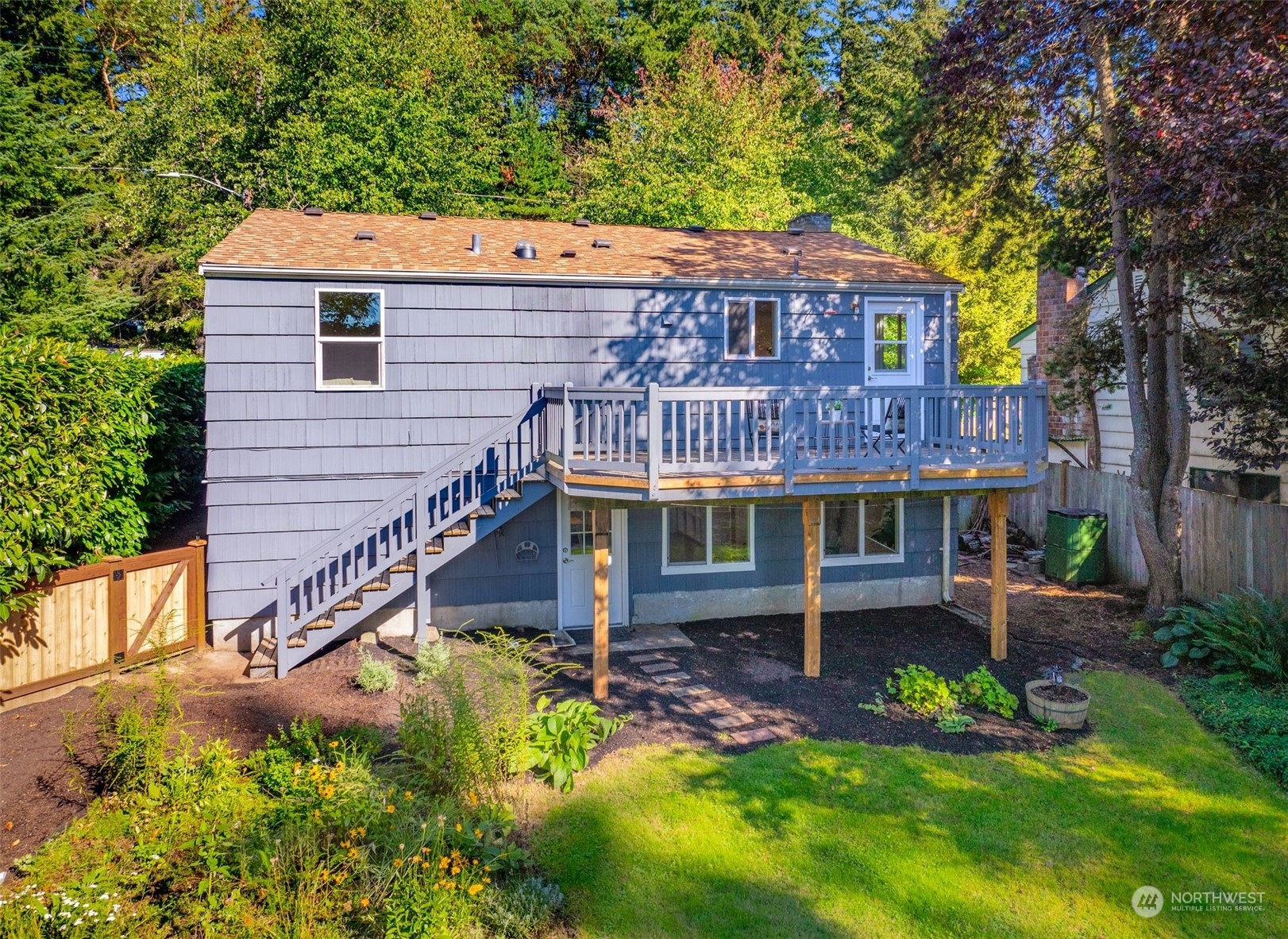 15839 15th Avenue NE