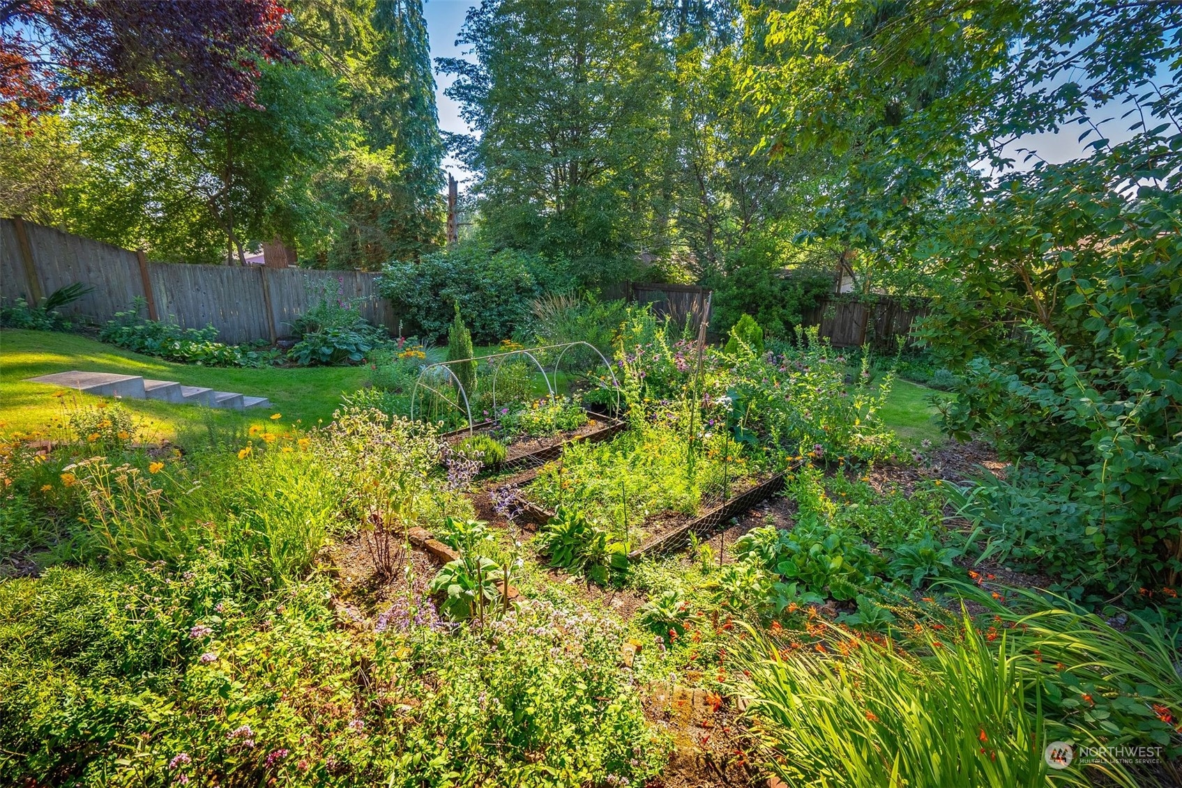 15839 15th Avenue NE