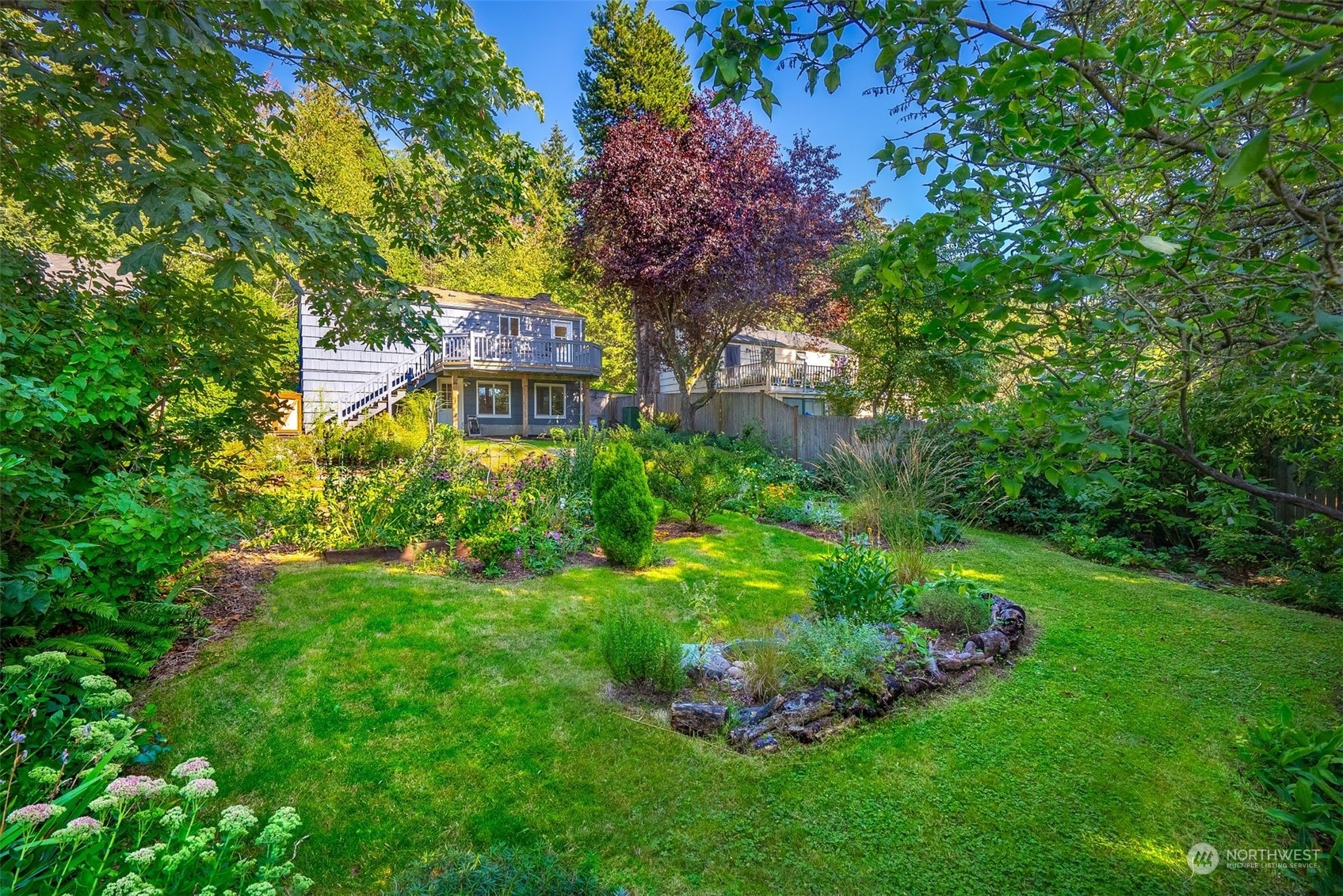 15839 15th Avenue NE