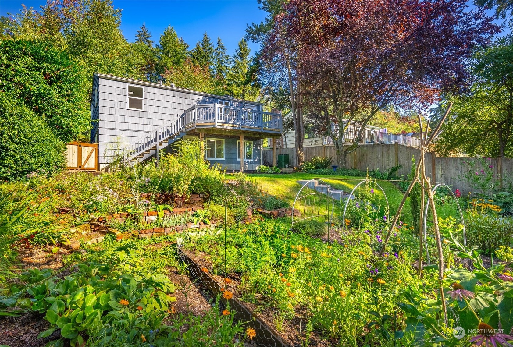 15839 15th Avenue NE