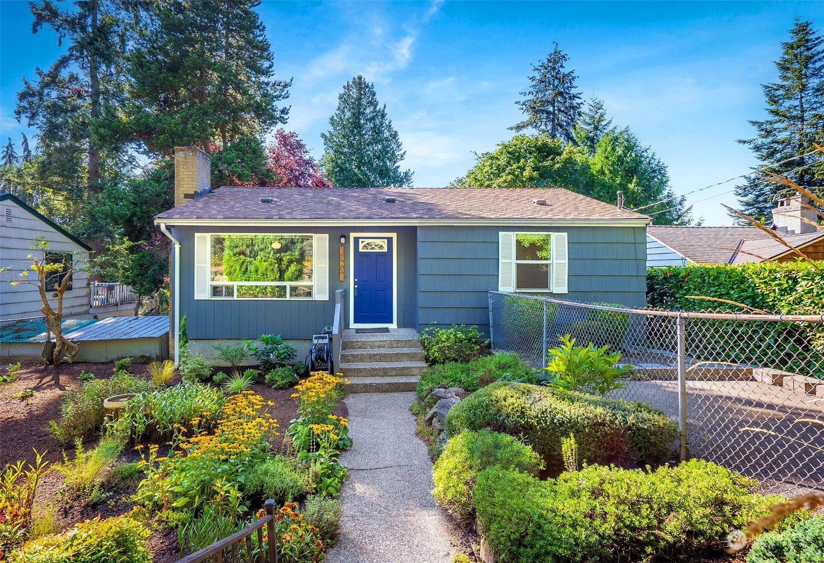 15839 15th Avenue NE