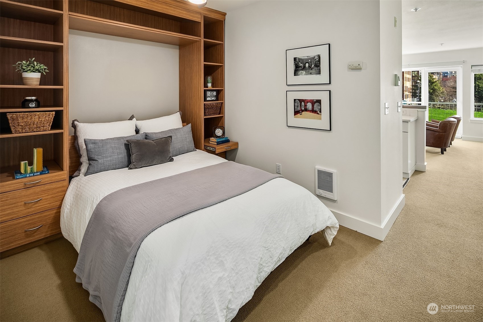 2440 Western Avenue Unit: 513