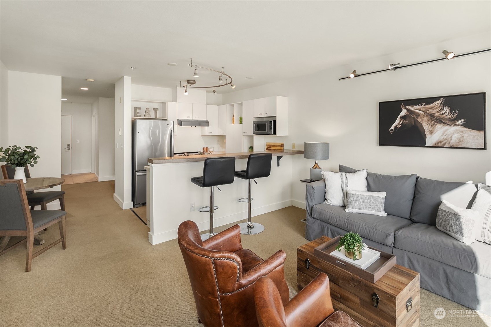 2440 Western Avenue Unit: 513