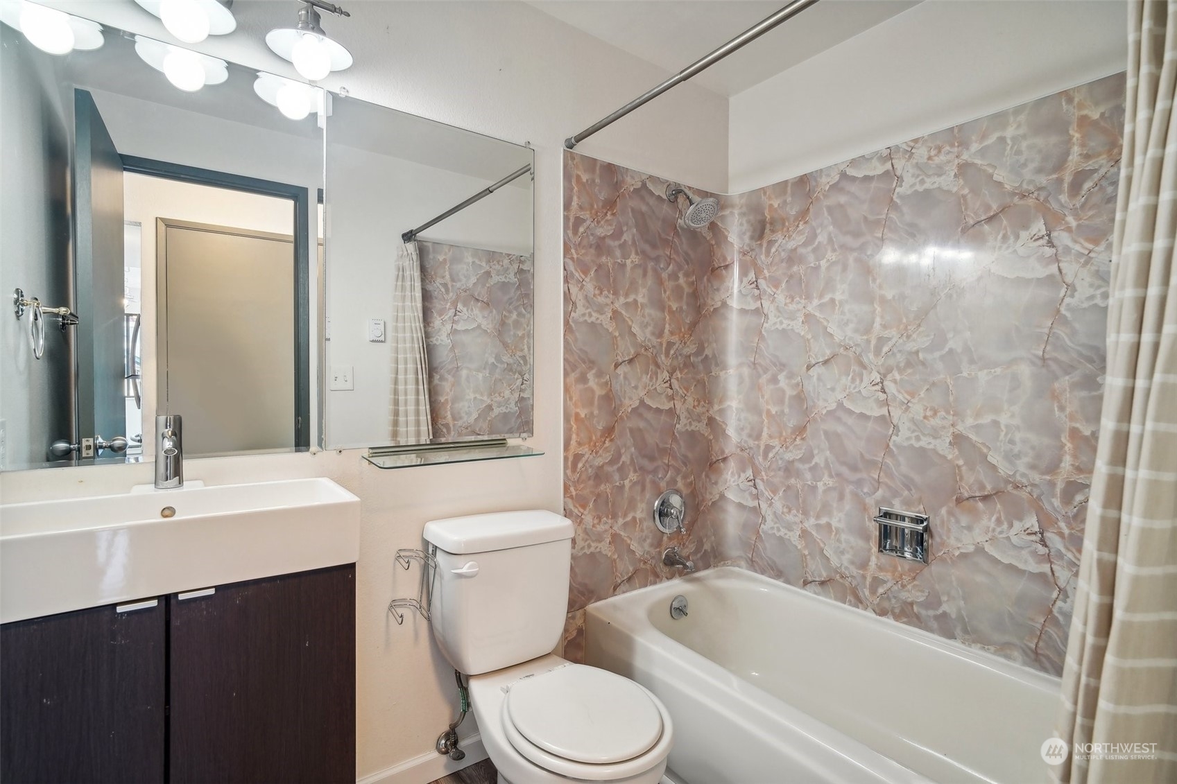 6200 24th Avenue NW Unit: 304