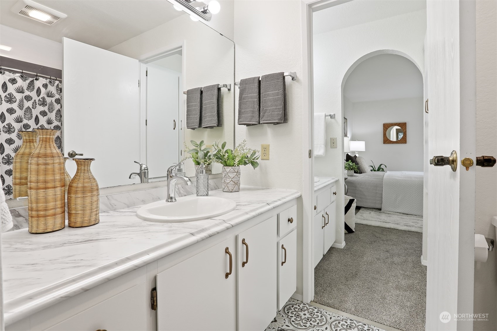 4218 156th Street SW Unit: 7C