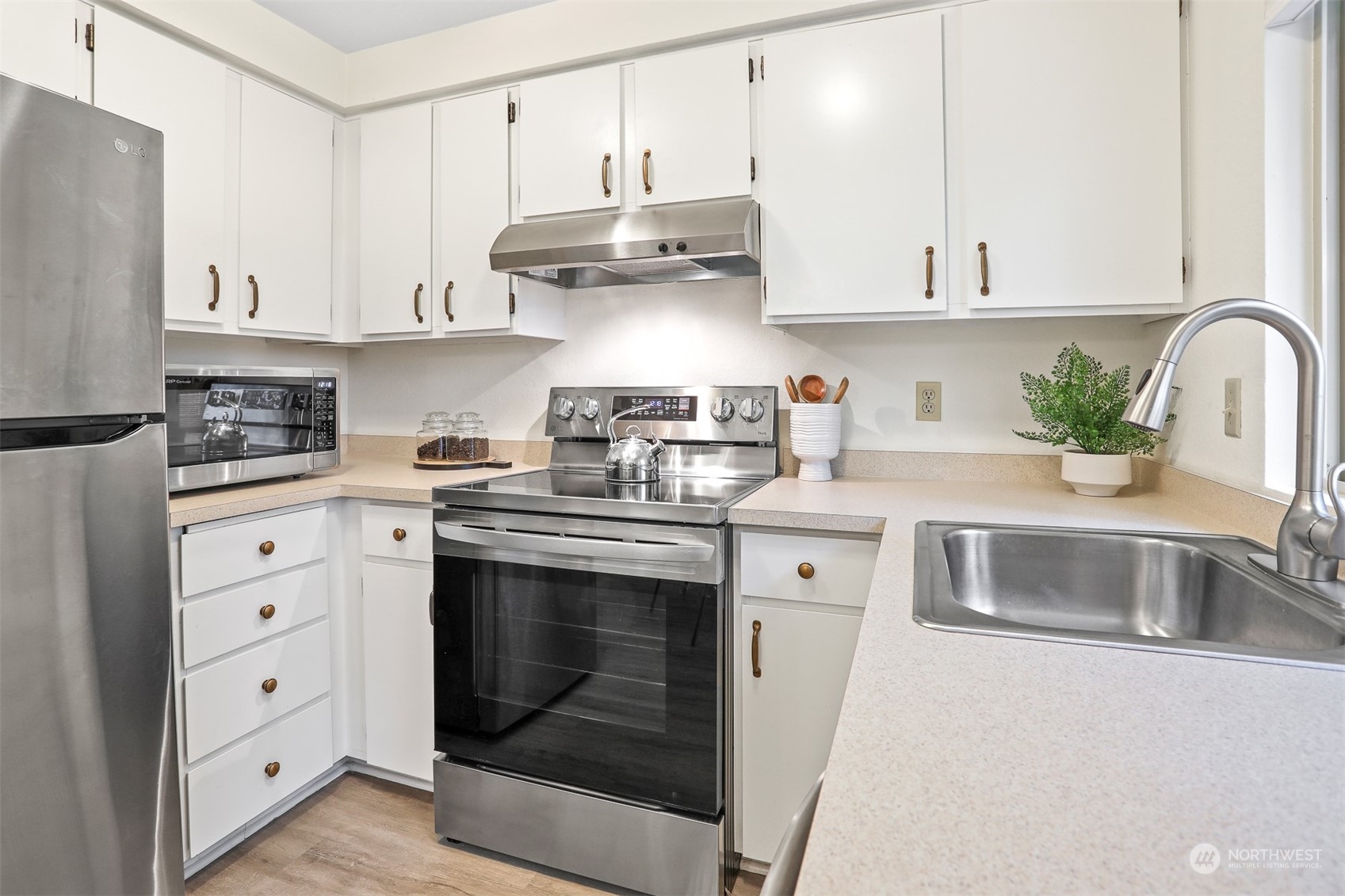 4218 156th Street SW Unit: 7C