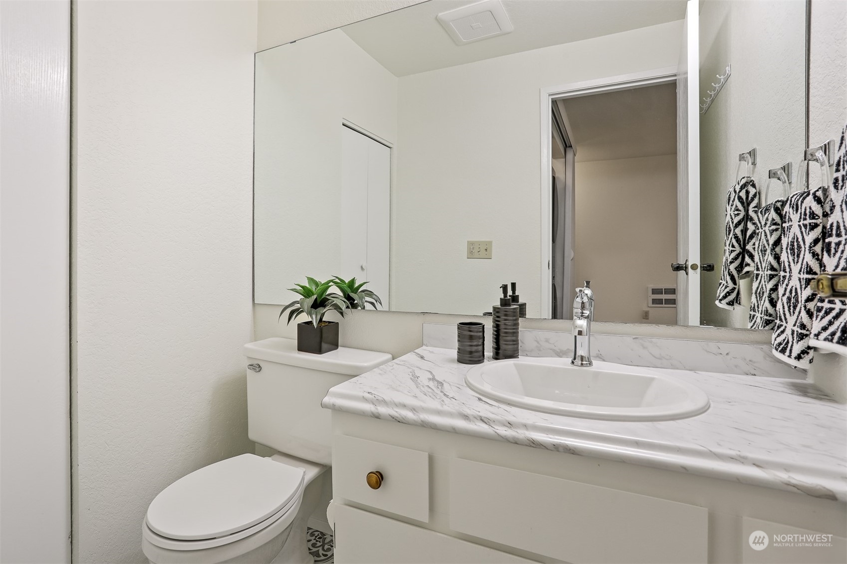 4218 156th Street SW Unit: 7C