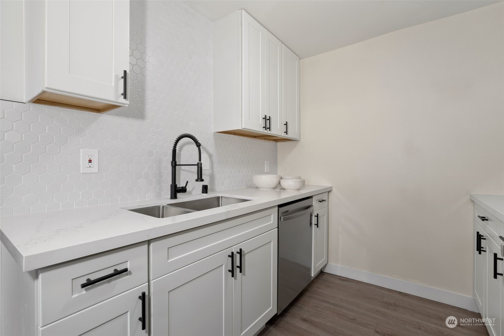 1617 Maple Lane Unit: E7