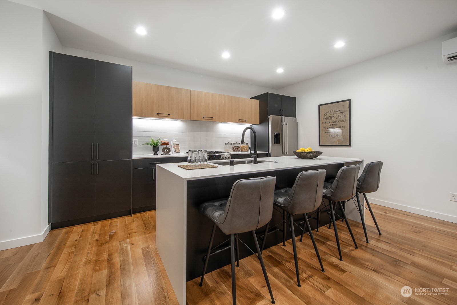 4828 40th Avenue SW Unit: B