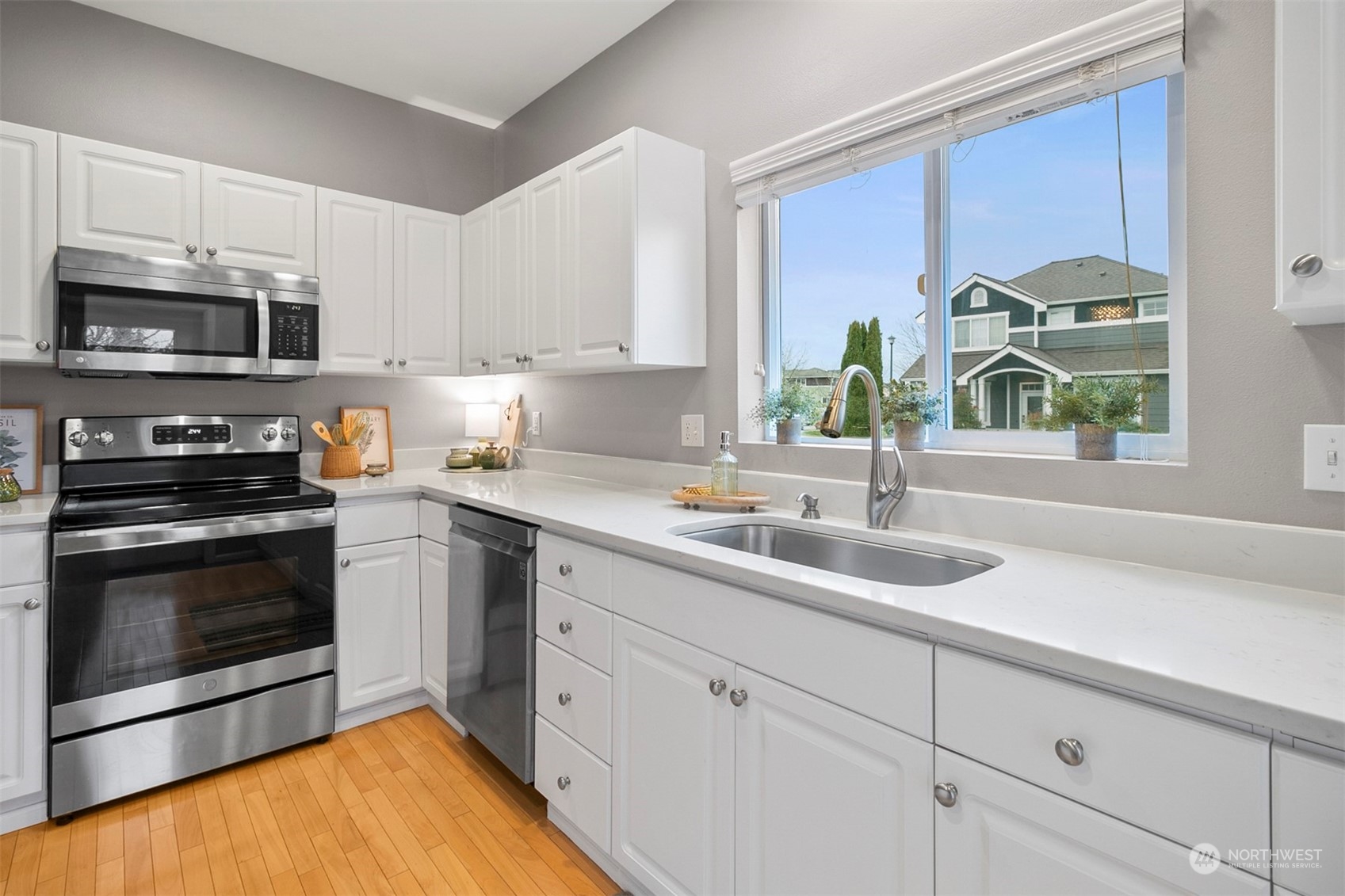 16761 Woodside Drive SE