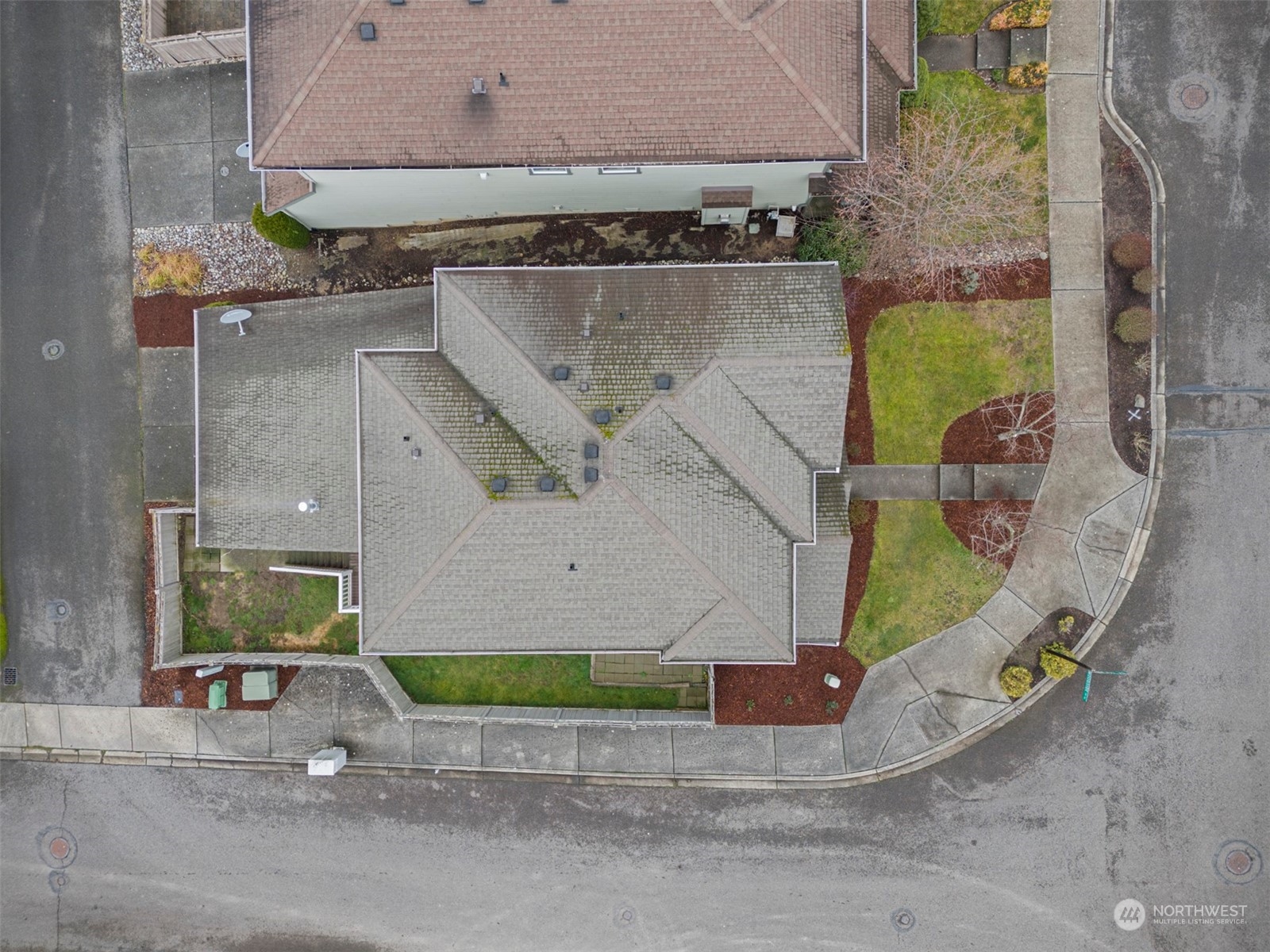 16761 Woodside Drive SE