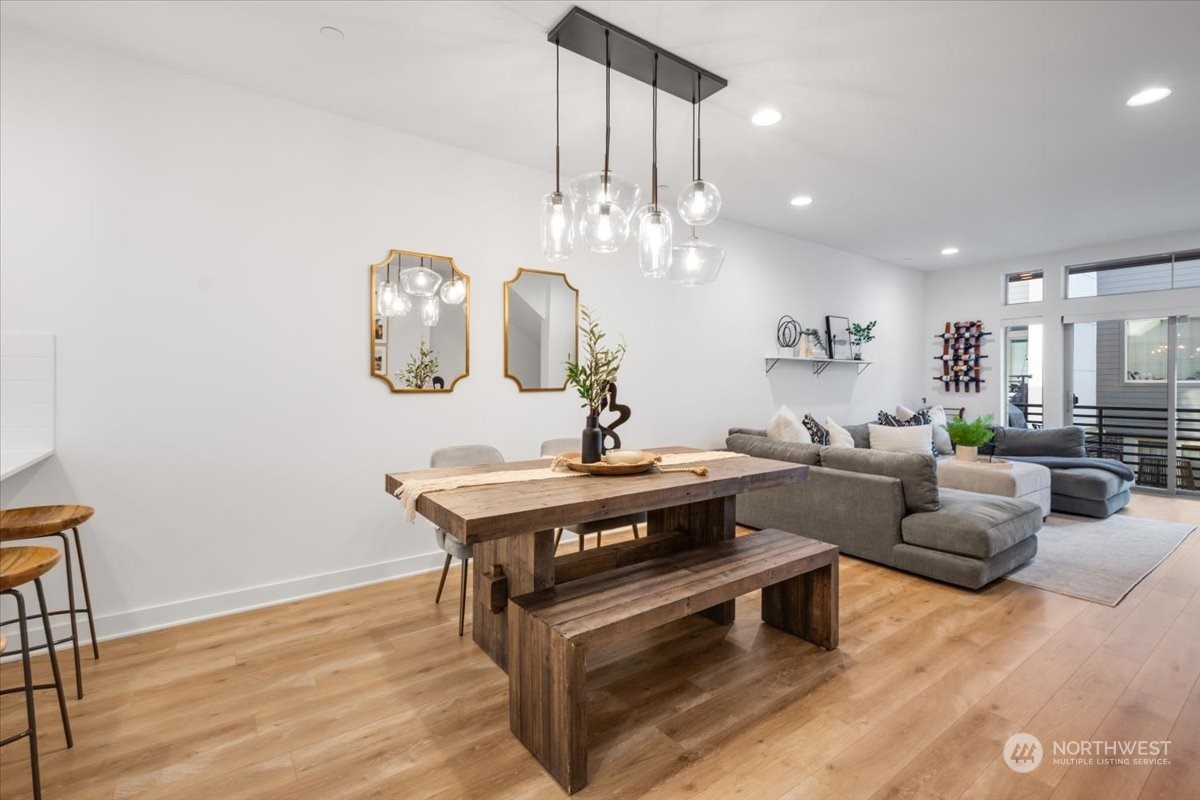 11526 117th Lane NE Unit: 5