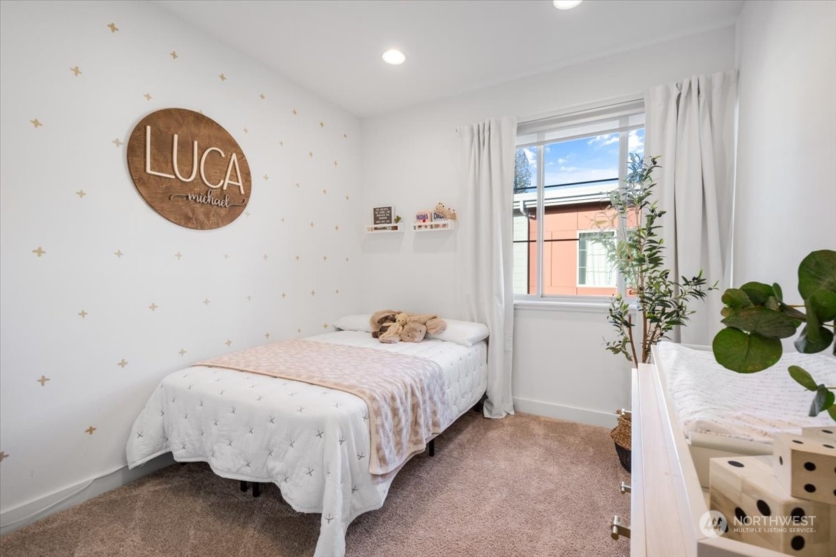 11526 117th Lane NE Unit: 5