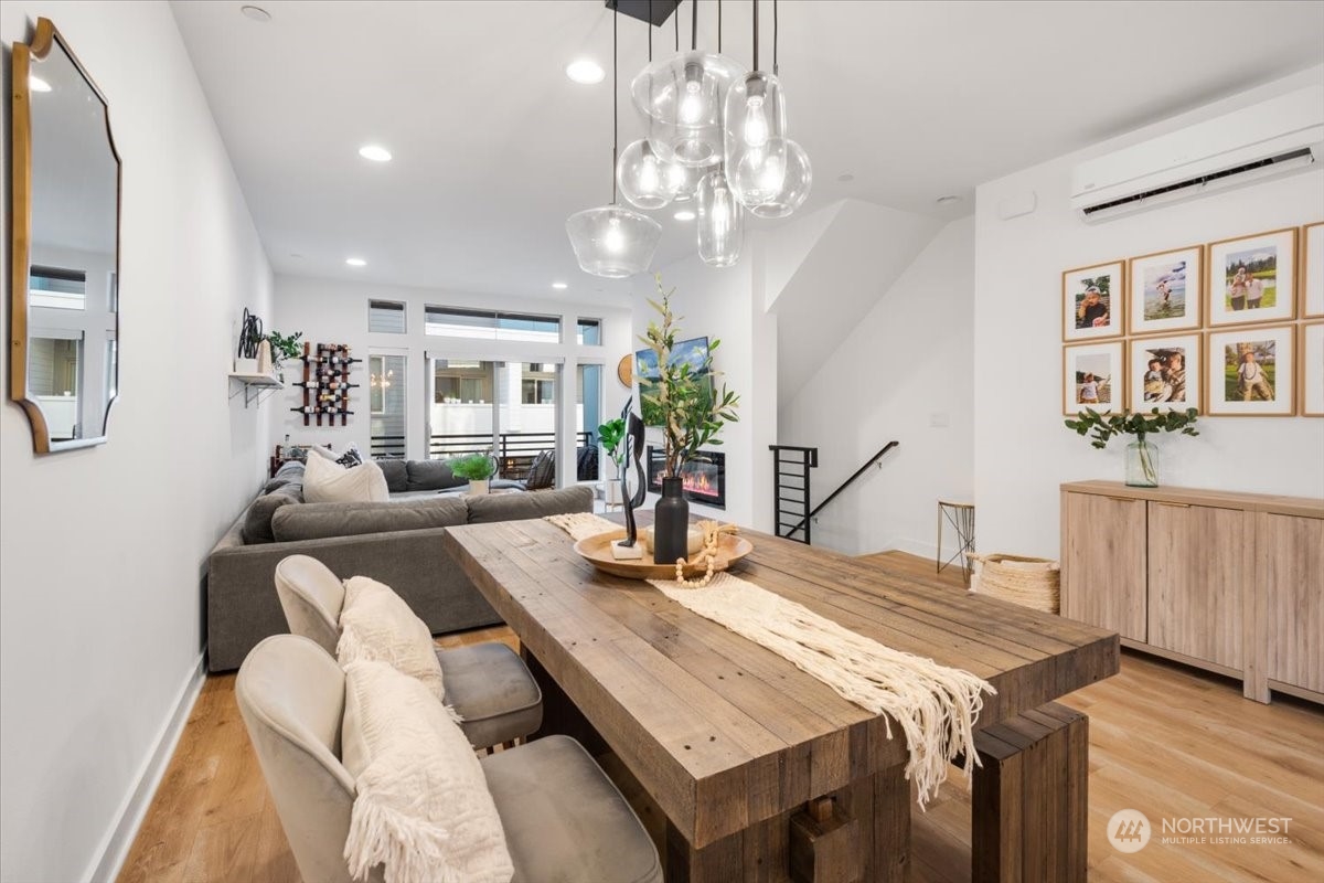 11526 117th Lane NE Unit: 5