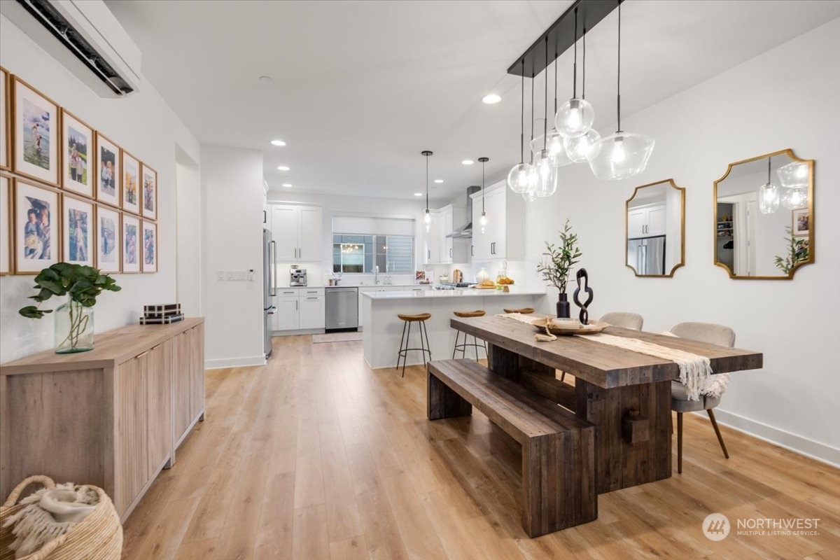 11526 117th Lane NE Unit: 5