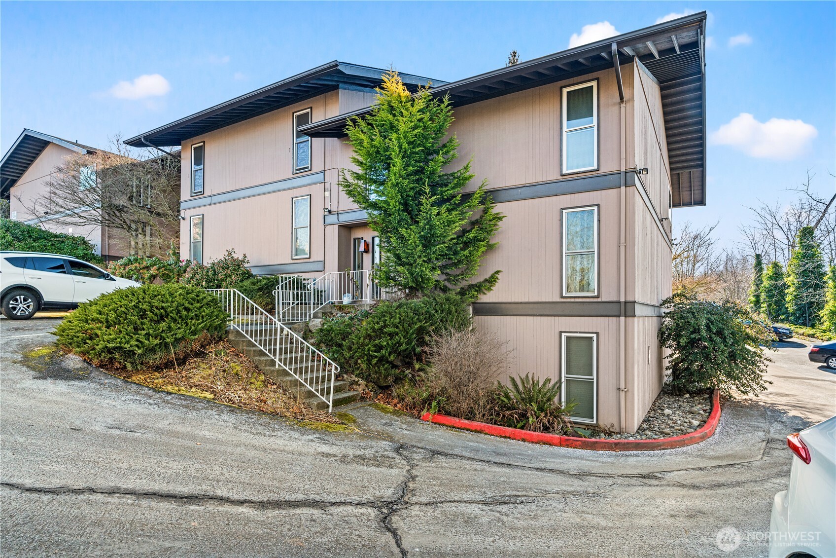 1425 S Puget Drive Unit: G6