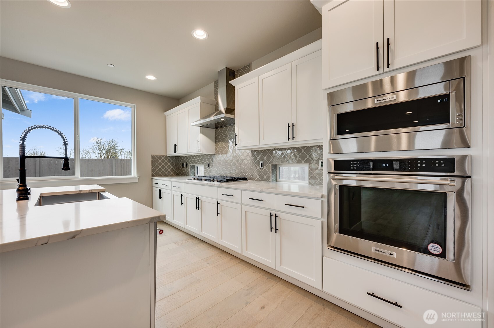 20214 125th Avenue NE Unit: SM2-06