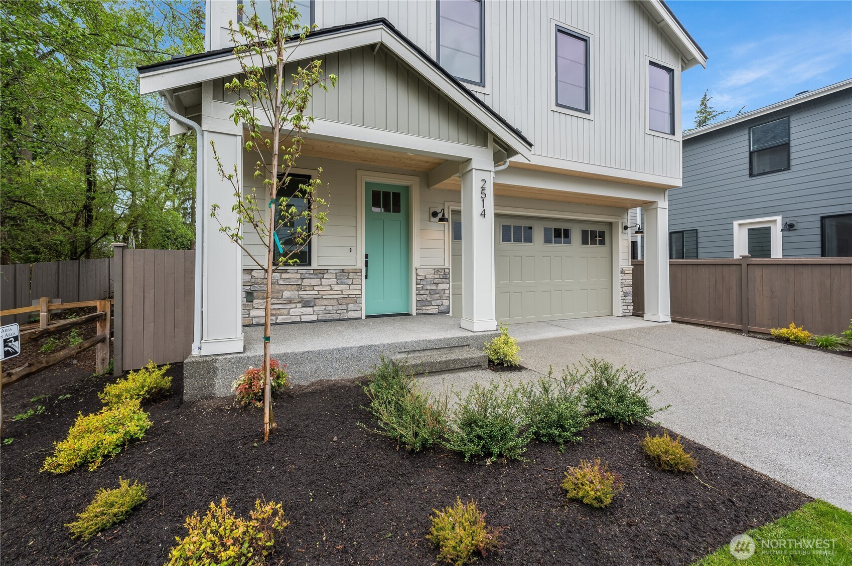 20214 125th Avenue NE Unit: SM2-06