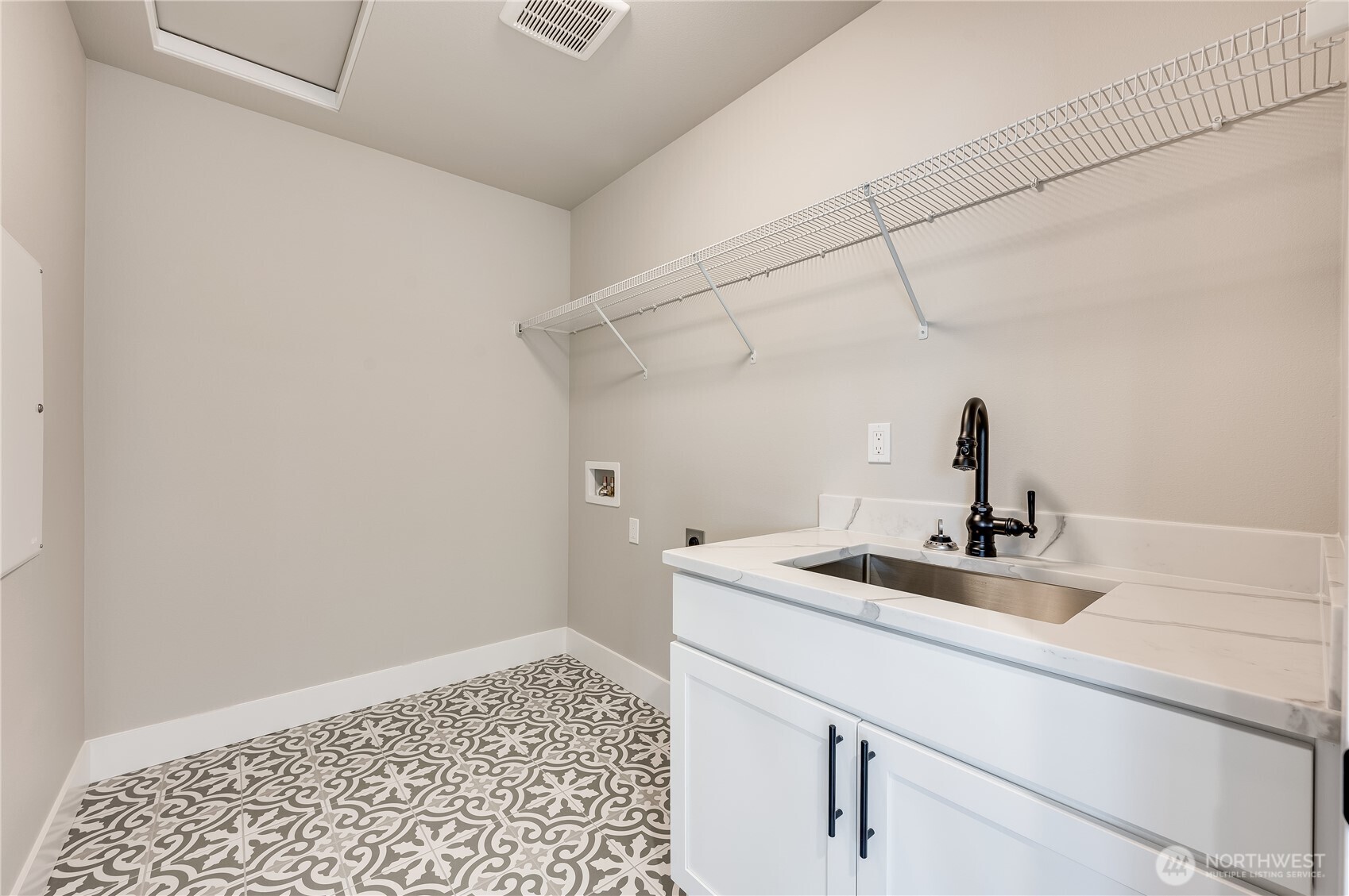 20214 125th Avenue NE Unit: SM2-06