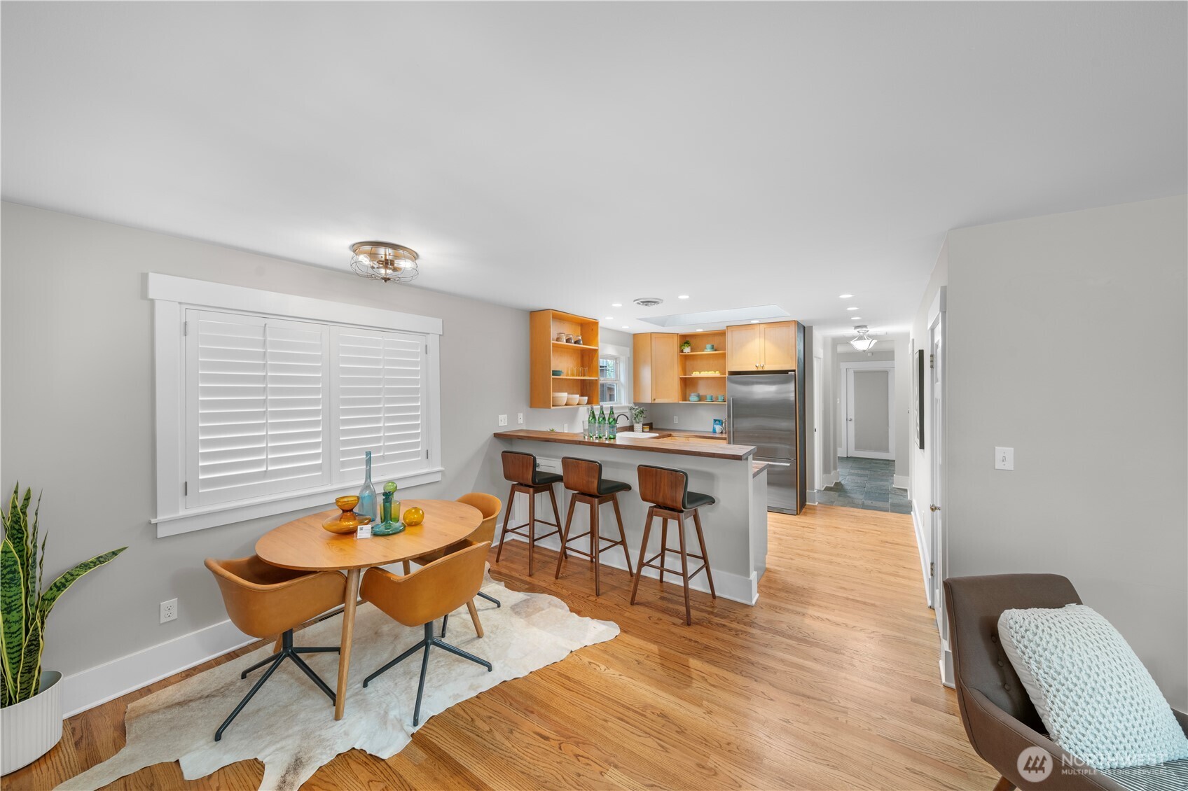 4021 Evanston Avenue N