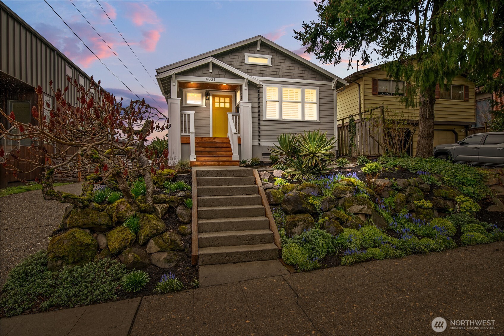 4021 Evanston Avenue N