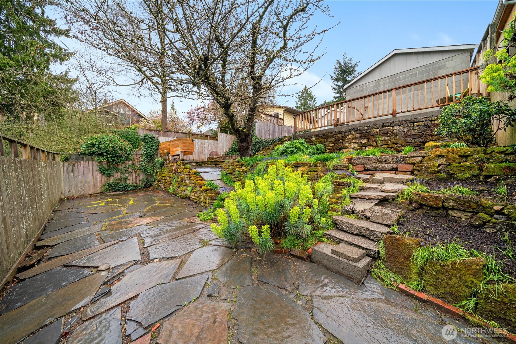 4021 Evanston Avenue N