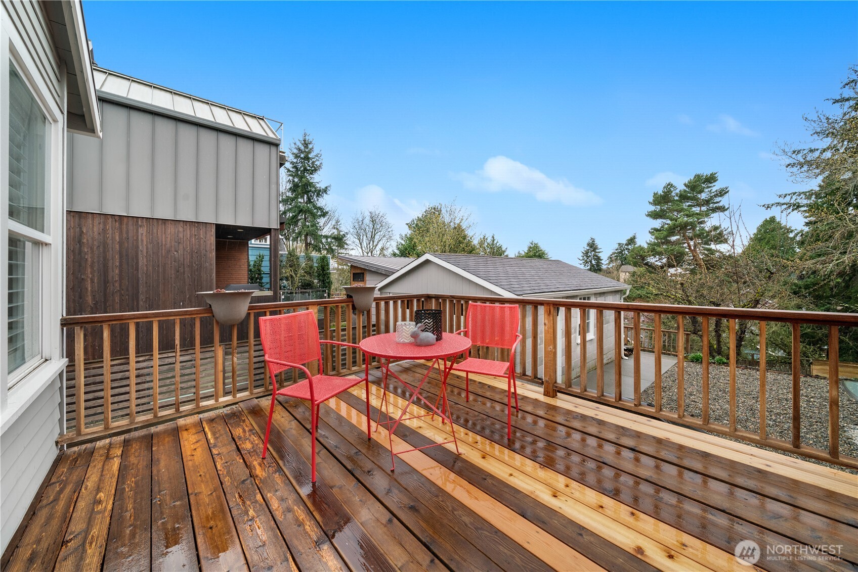 4021 Evanston Avenue N