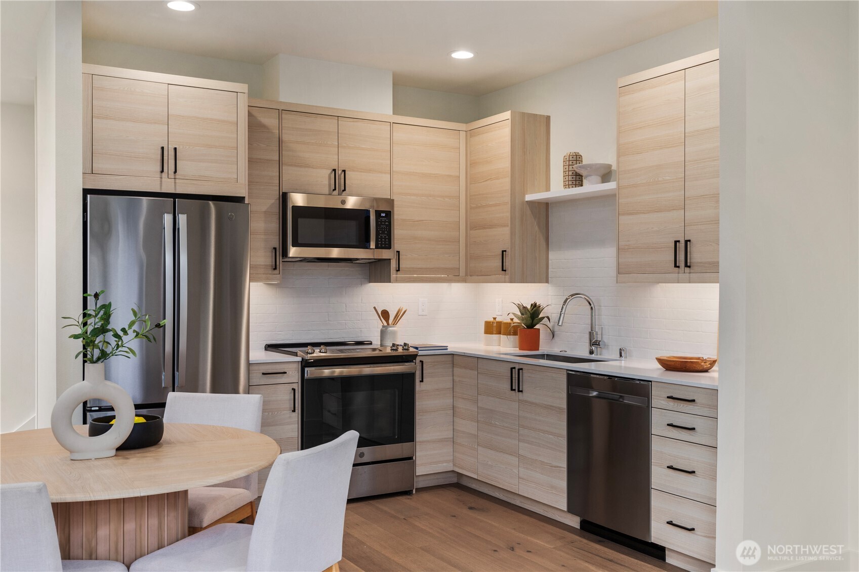 932 27th Avenue Unit: B