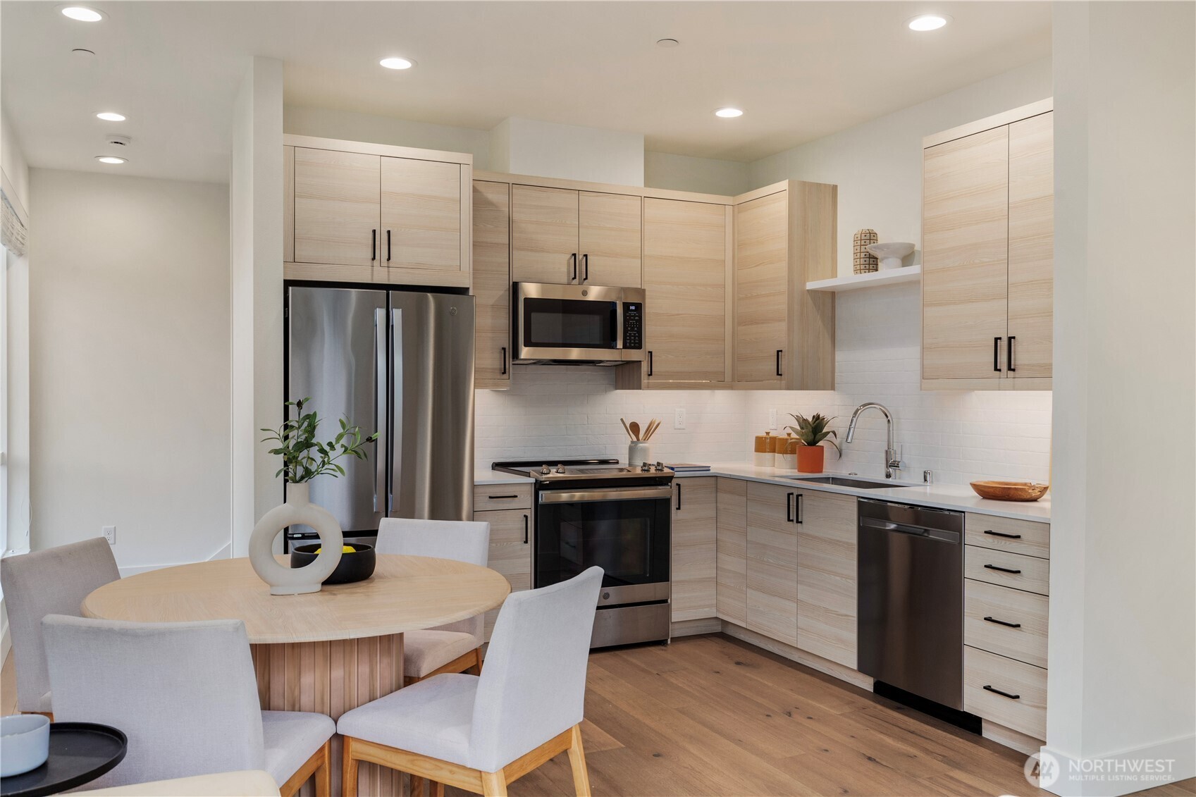 932 27th Avenue Unit: B