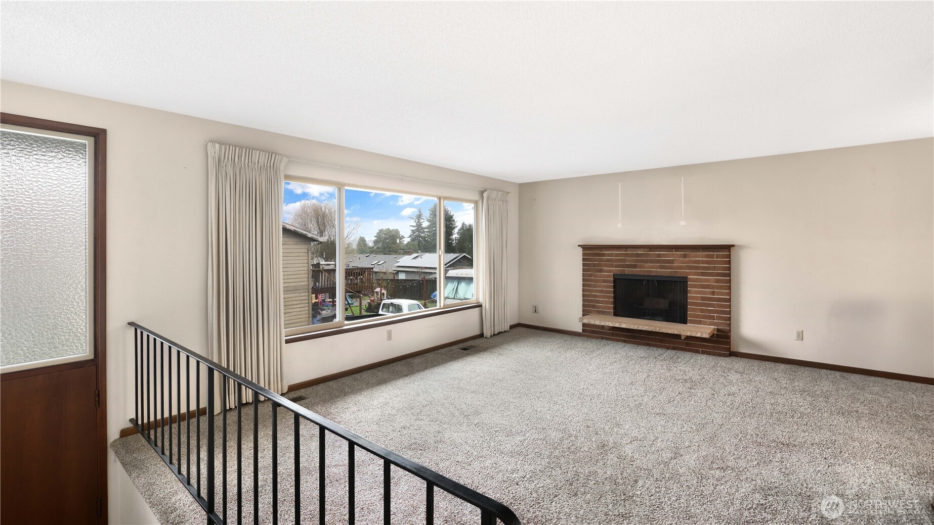 15824 13th Avenue SW